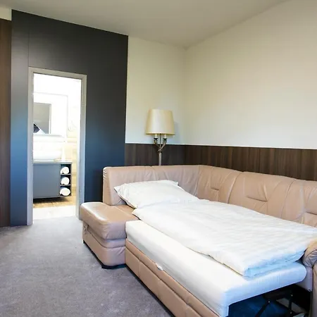 New York 4* Dunajska Streda