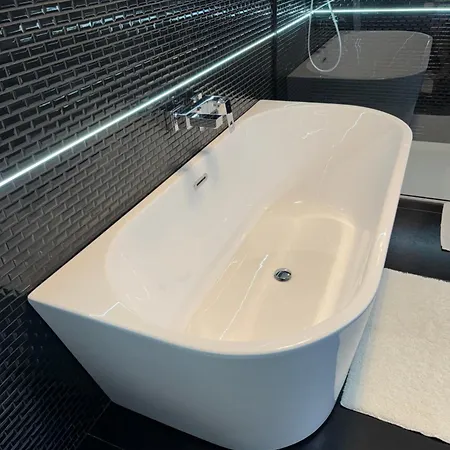 New York Dunajska Streda